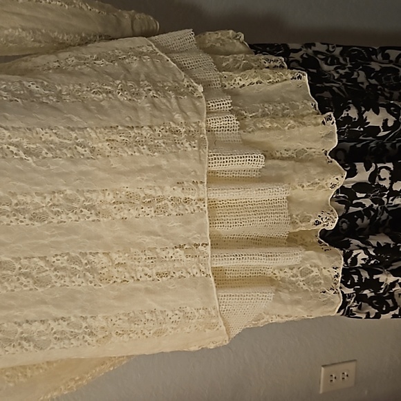 INDIGO SOUL Cream Lace Layered Ruffle Long Sleeve Boho Tunic - Picture 8 of 10